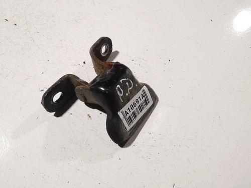 Toyota yaris 2008 door hinge - hinge,